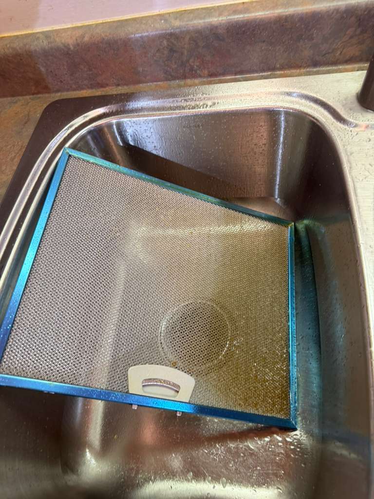 Before and After - Sink Cleaning